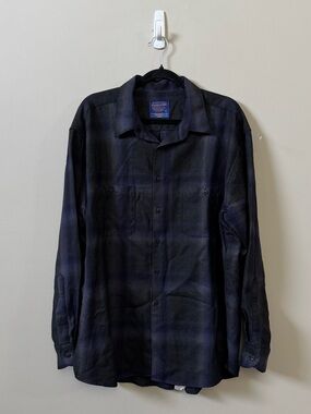 PENDLETON 100% Pure Virgin Wool button front plaid shirt